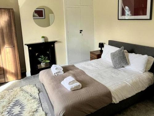 Woodside House by Lavender Stays Image 3