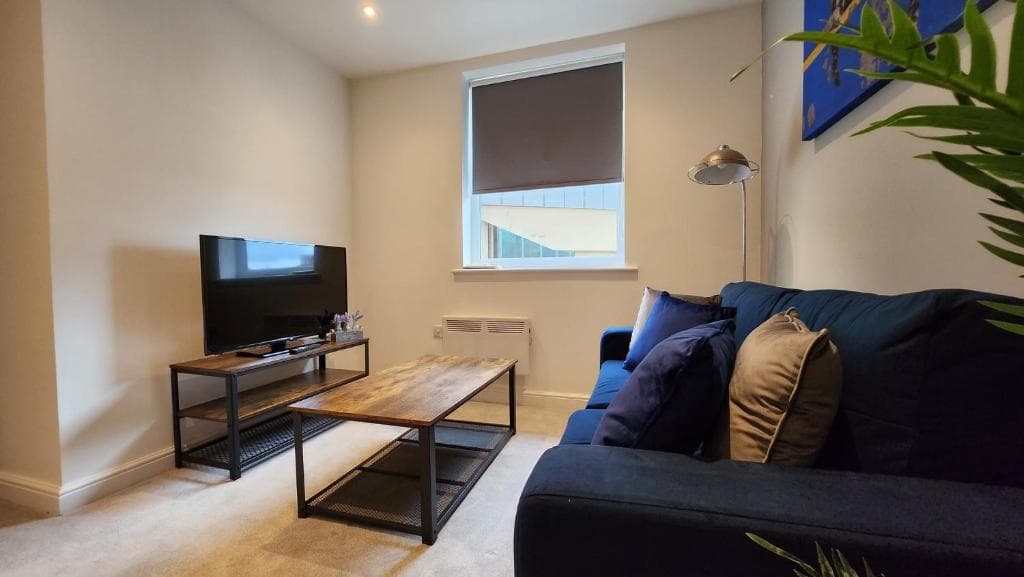 One bedroom serviced apartment Halifax Image 1
