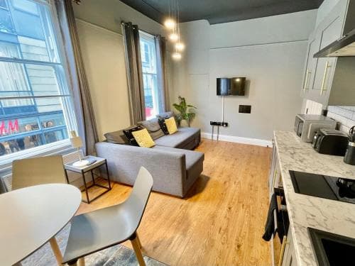 Fawkes Quarter in the centre of the city Image 3