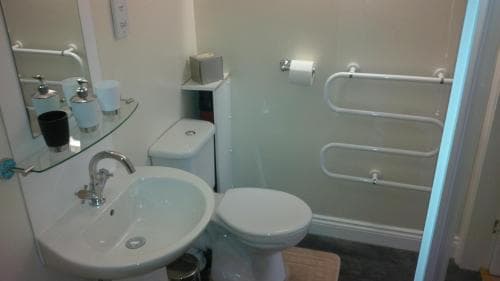 The Old Royal George Inn Image 2