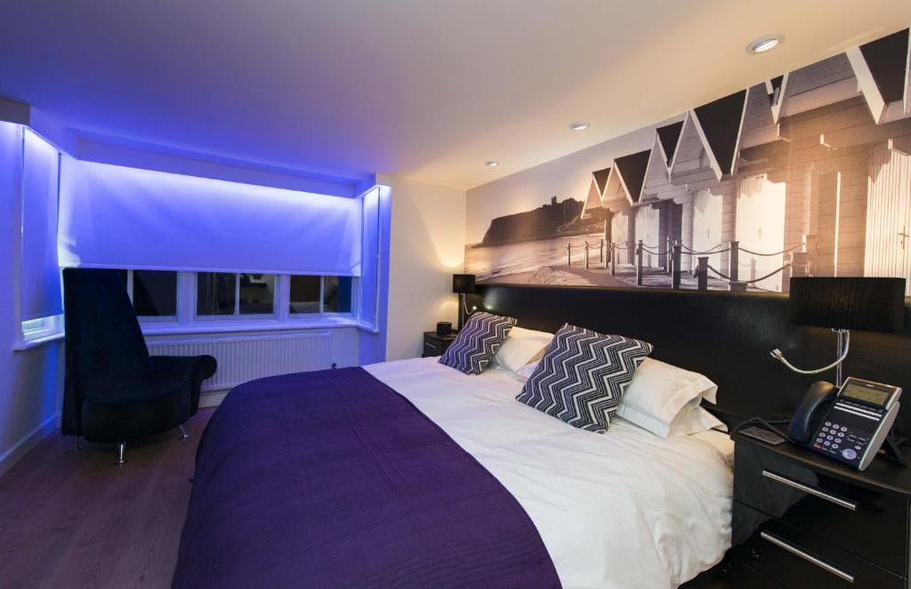 The Mayfield Seamer Image 1