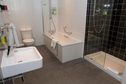 The Crown Hotel Image 3