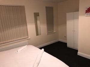 Victoria Parade Apartment Image 2