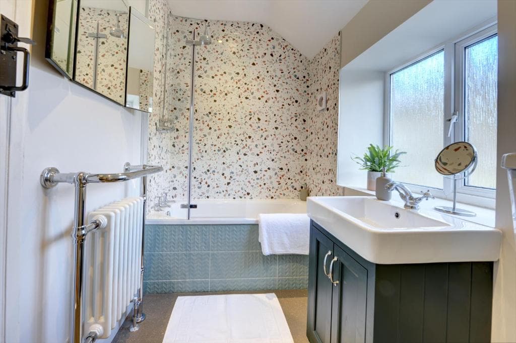 Gallowgate Cottage - Dog friendly cottage (sleeps 4 in 2 double rooms) Image 7