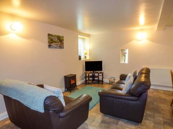 Post Box Cottage Image 2