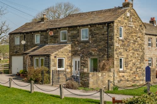 1 Riverside Cottages Image 3