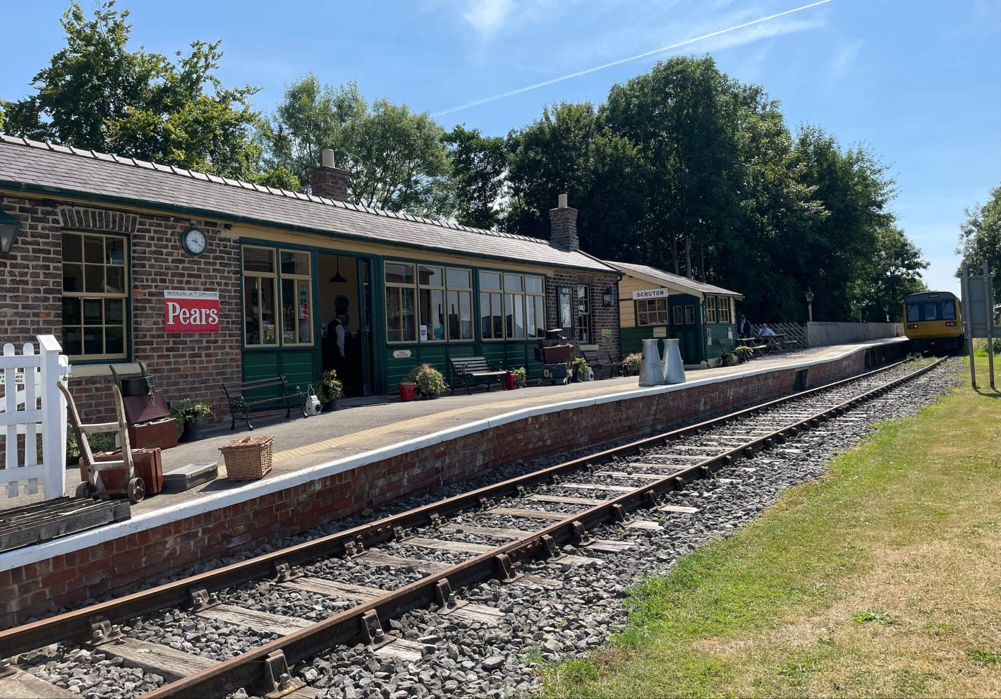 Scruton railway station