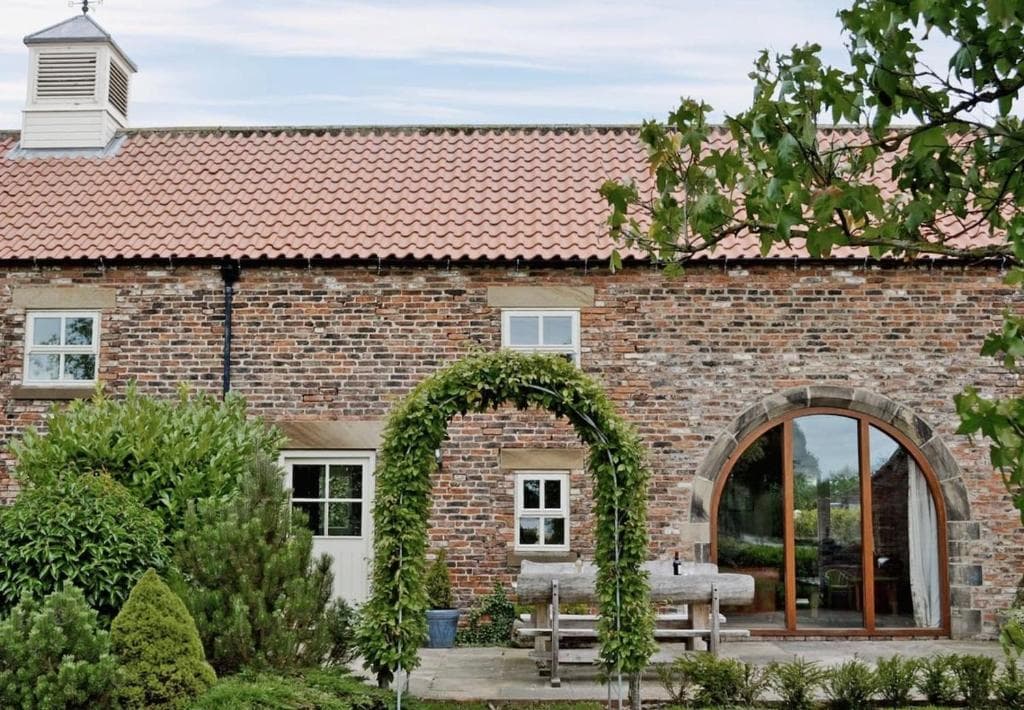 Accommodation at Cherry Tree Barn in salton