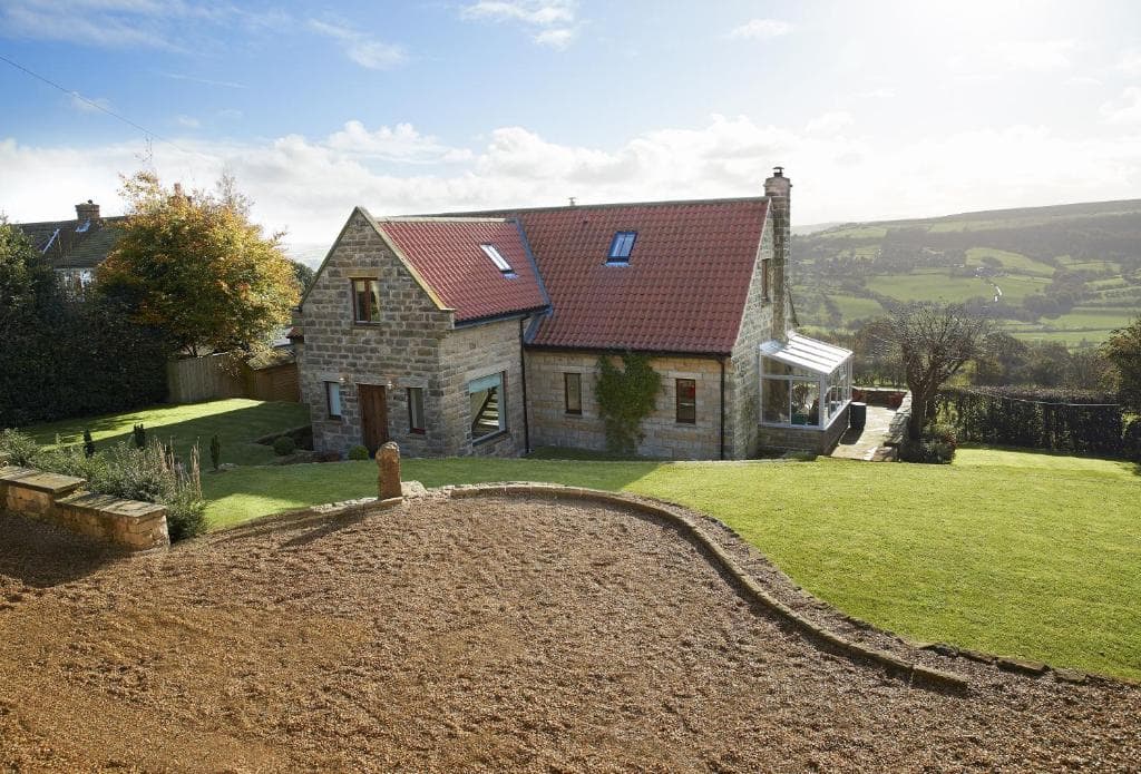 Accommodation at RedRoofs in aislaby