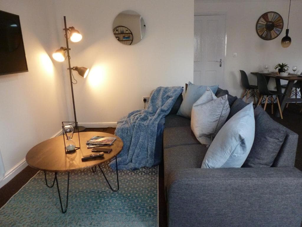 Accommodation at Sun Gardens Luxe 2 Bed 2 Bath Apartment in thornaby