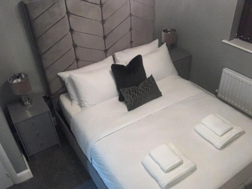 Accommodation at Apperley Bridge View - Modern Cosy & Comfortable in apperley bridge