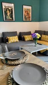 Accommodation at Apartment in City centre, 4 guests, CAR PARK in doncaster