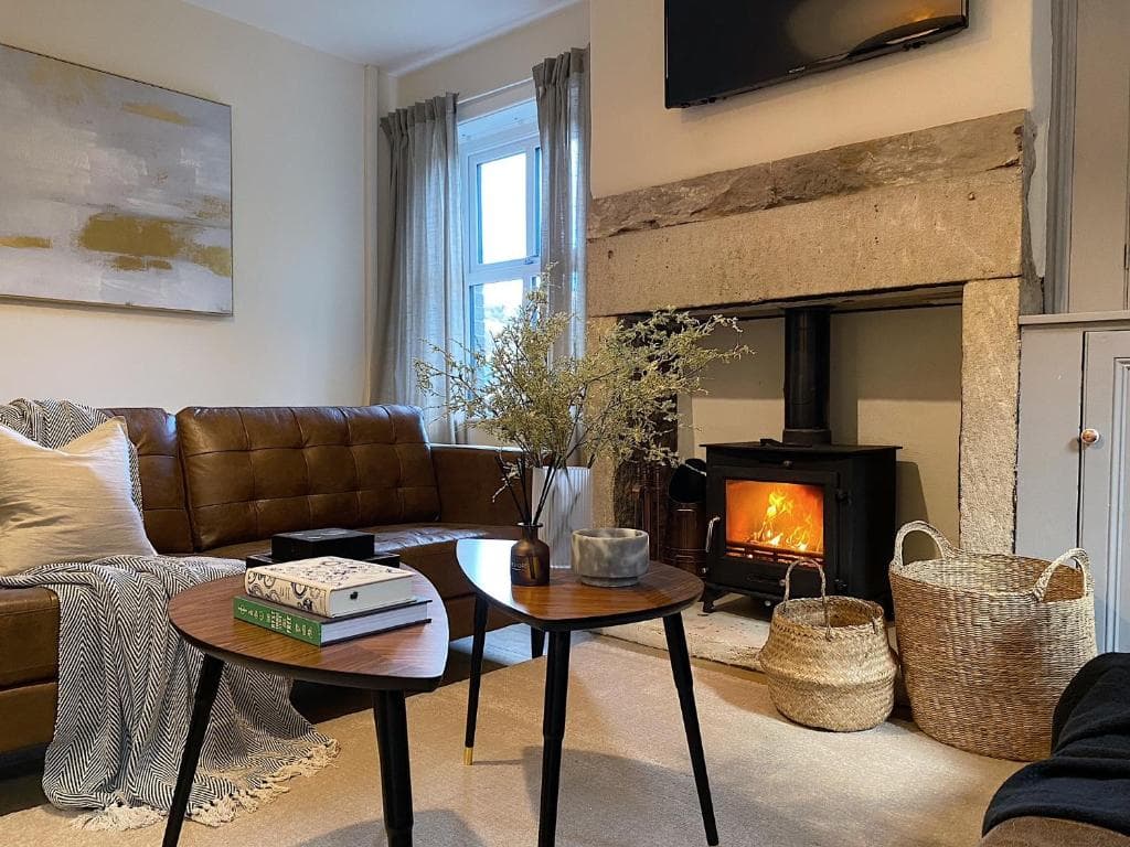 Accommodation at Beautiful & cosy 4 bedroom home in todmorden