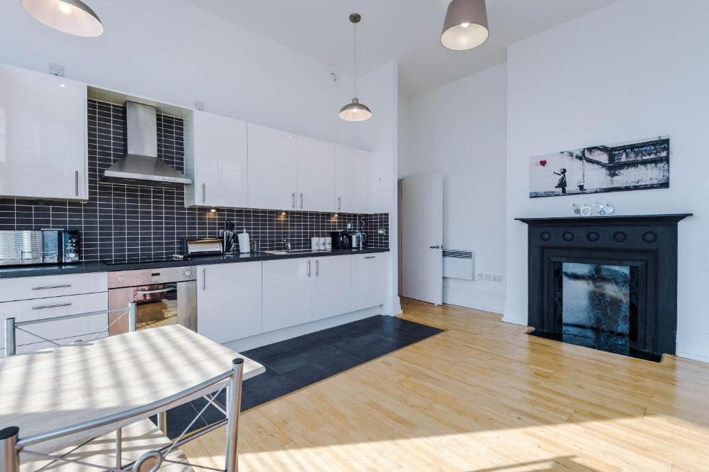 Accommodation at Modern 2 bedroom apartment in Rotherham in rotherham