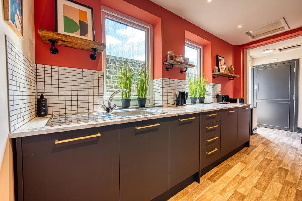 Accommodation at NEW! Unique Keighley Rooms - Perfect for Business in keighley
