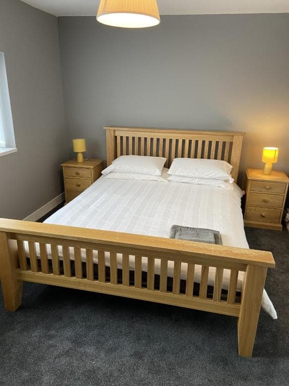 Accommodation at Sheffield 2 bed house free parking in sheffield