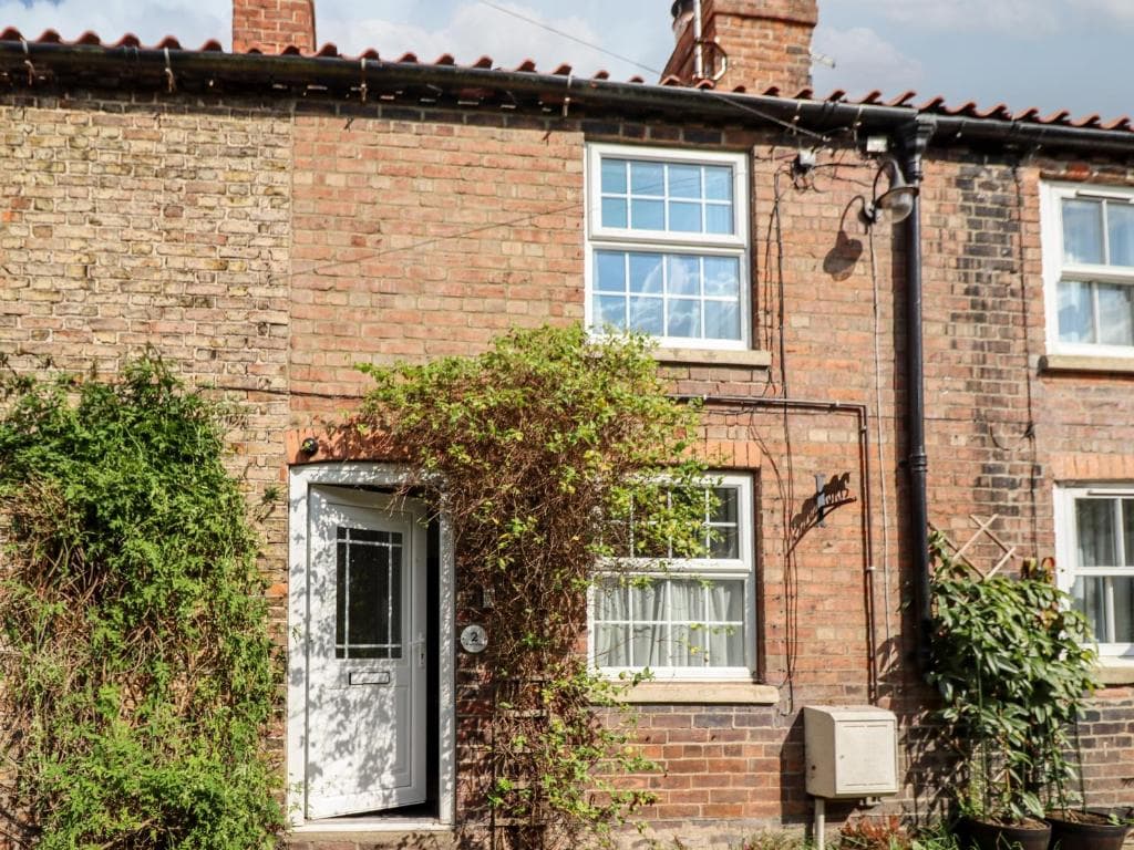 Accommodation at Hornsea Cottage in low leven