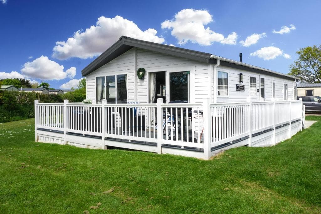 Accommodation at Stunning 6 berth lodge for hire at Skipsea Sands in barmston