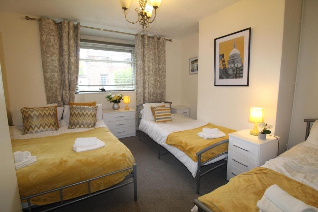 Accommodation at Clifton House in woodhouse
