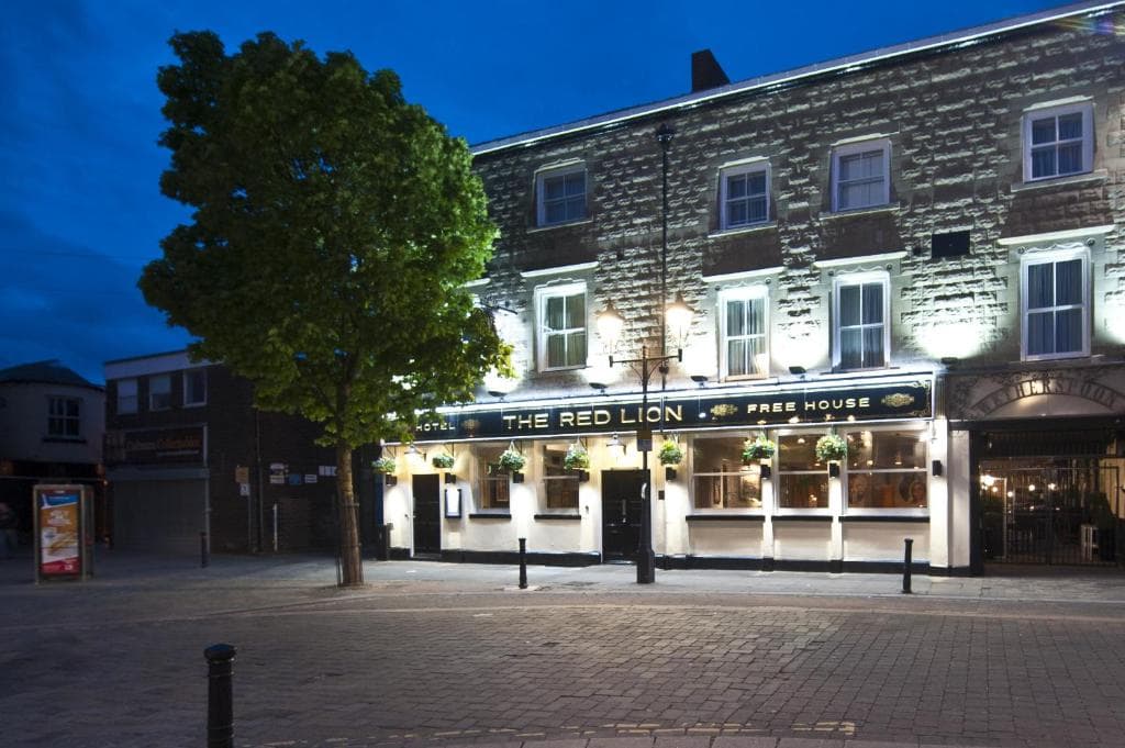 Accommodation at The Red Lion Wetherspoon in doncaster