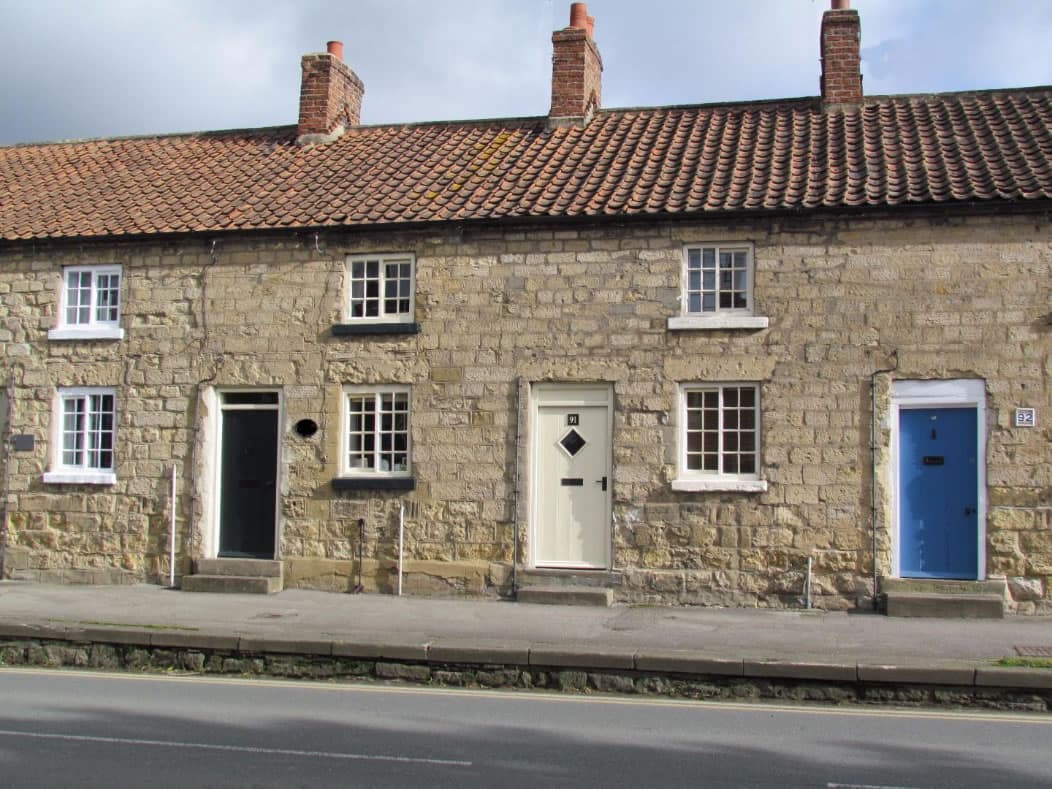 Accommodation at Appleleaf and Cloverleaf Cottages in pickering