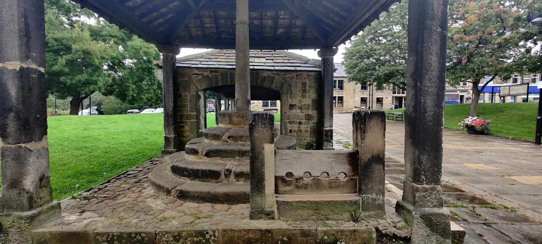 Bingley Market Hall and Butter Cross - Historic Site in bingley