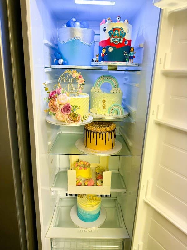 Aryana Cakery - Bakers in bramley