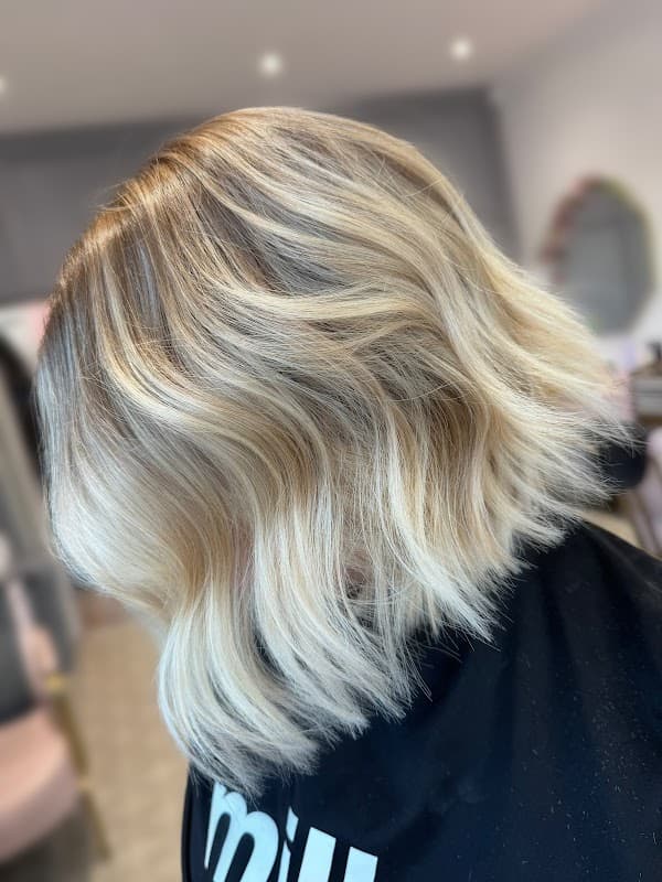 Astra Hair