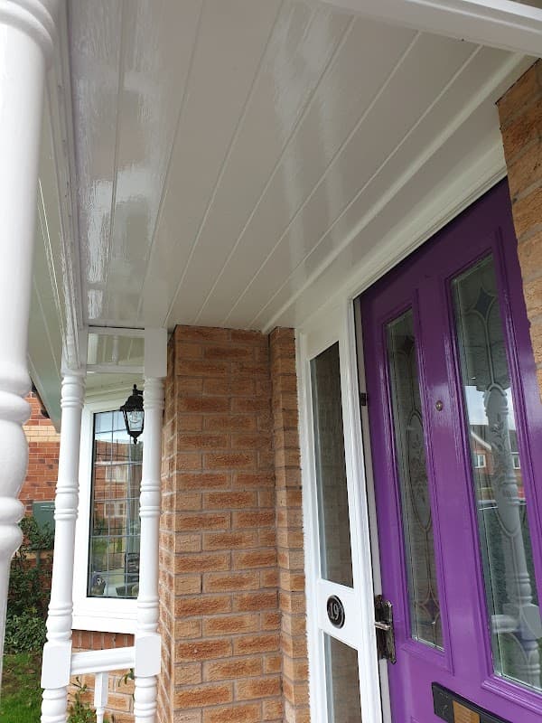 LJ Kelly decor & maintenance - Painters & Decorators in conisbrough