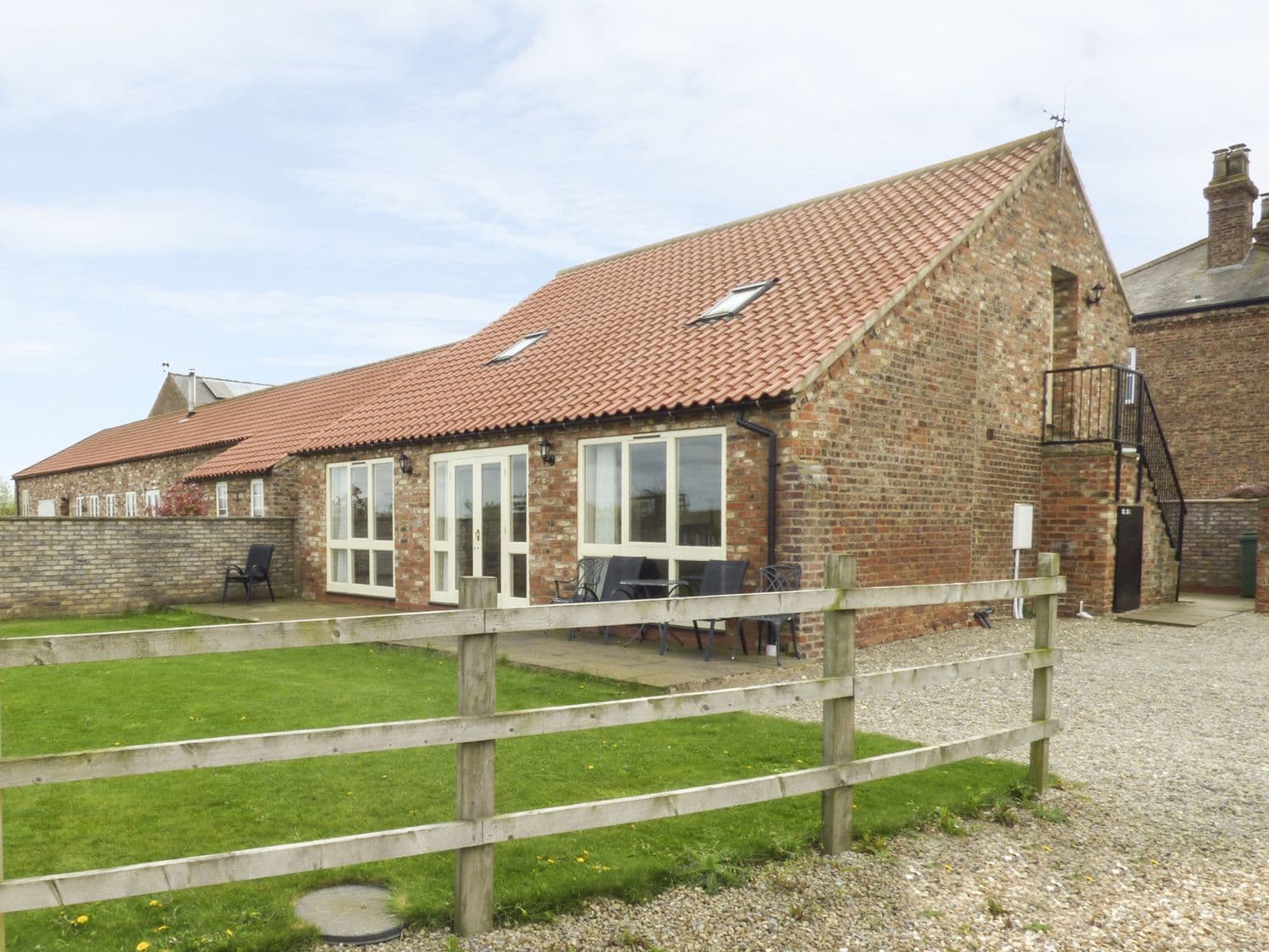 Accommodation at The Cart Shed in full sutton
