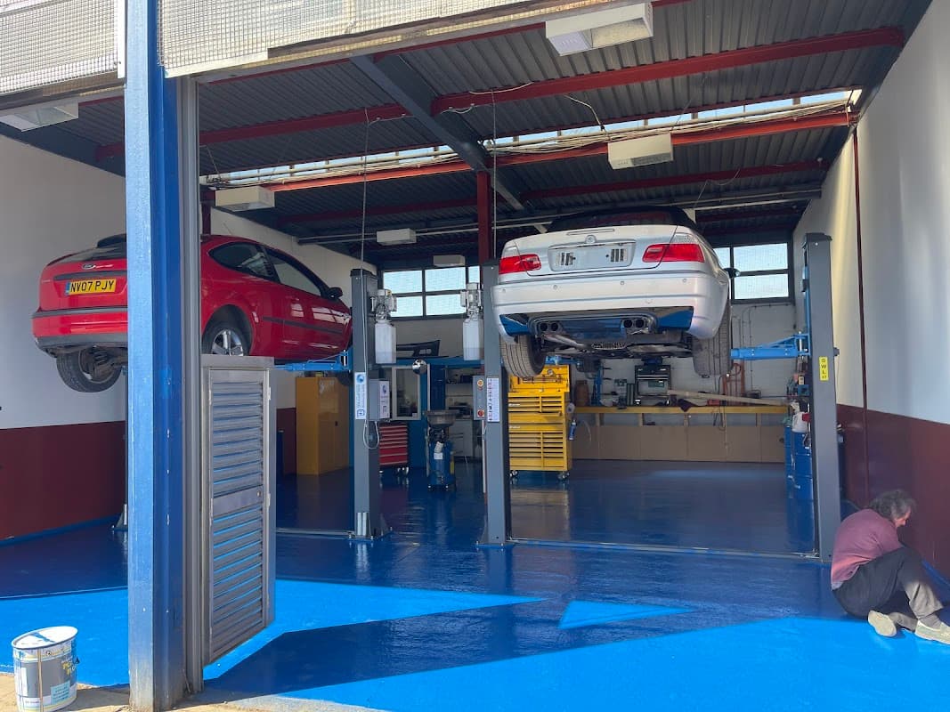 KNCUSTOMS LTD