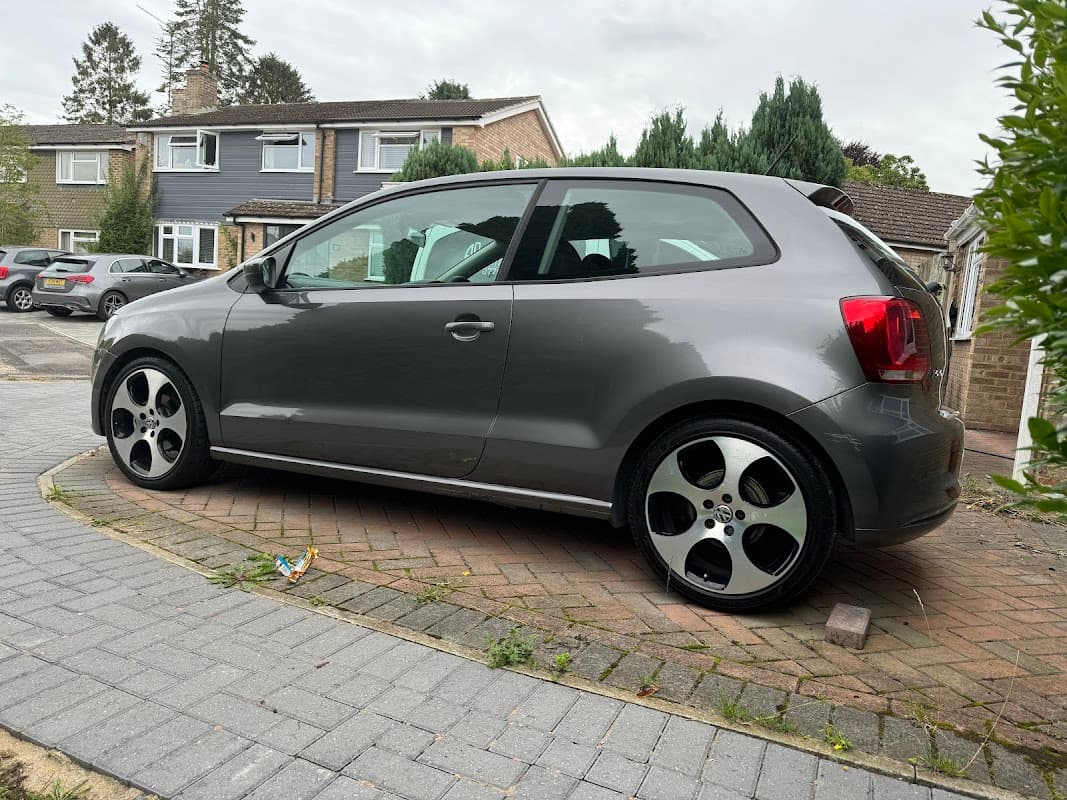 P & L Car Sales - Car Dealers in darnall