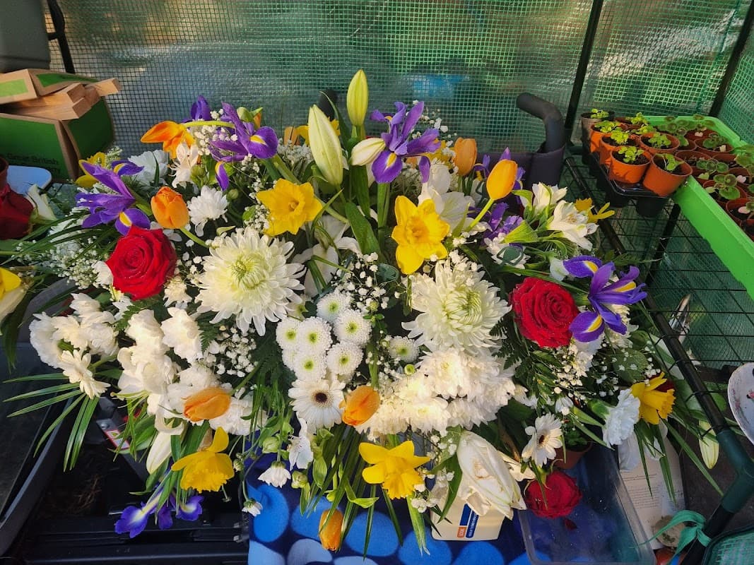 Clifton House Florist - Florists in eckington