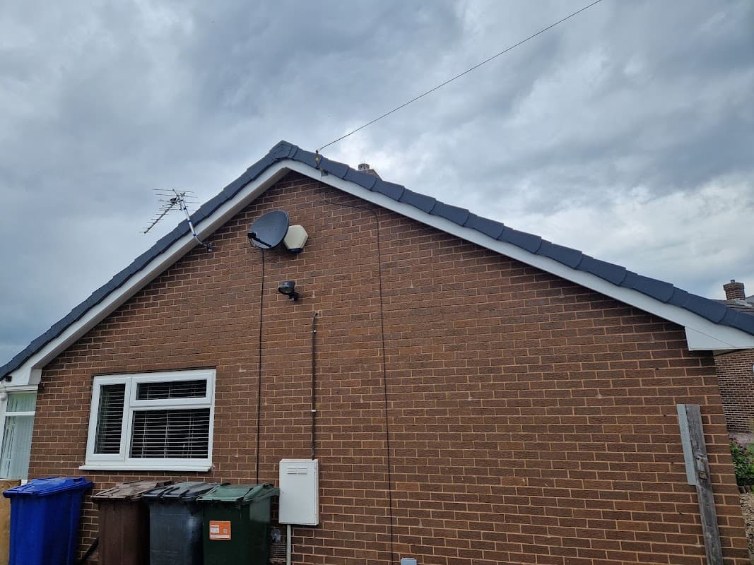 Rowley's Roofing and Building Maintenance - Roofers in featherstone