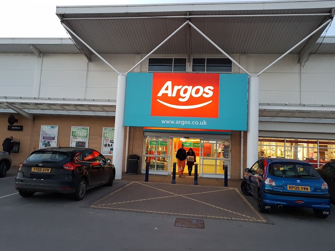Hull Kingswood Argos