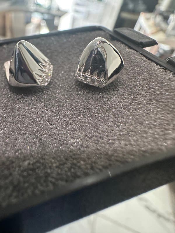 We Flex Jewellers