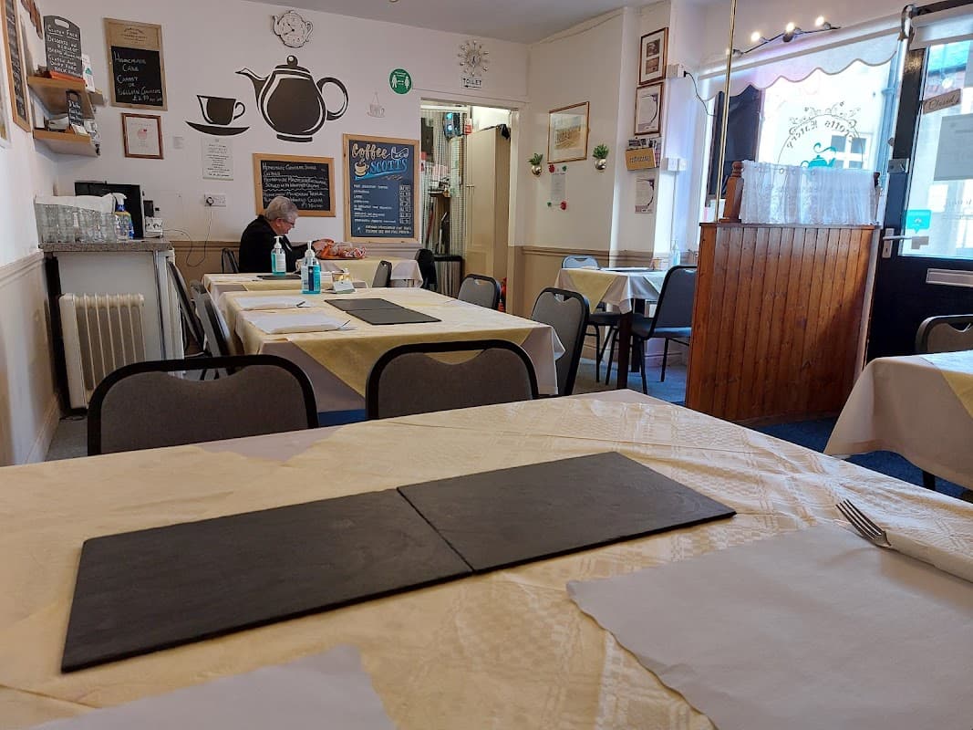 Scottโs Eatery & Tearoom - Tea Rooms in knaresborough