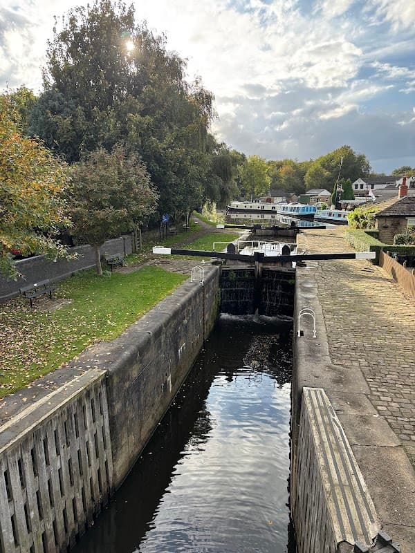 Shepley Bridge Lock 18 - Historic Site in mirfield