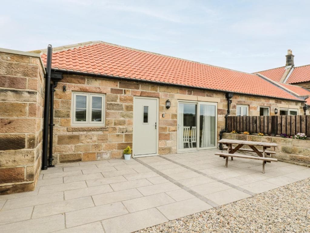 Accommodation at Cartwheel Cottage in york