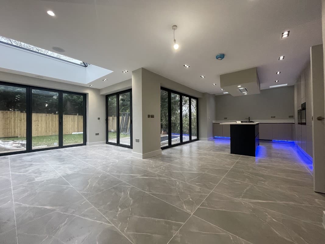 Kingston and Byrne Decorators Ltd - Painters & Decorators in moortown