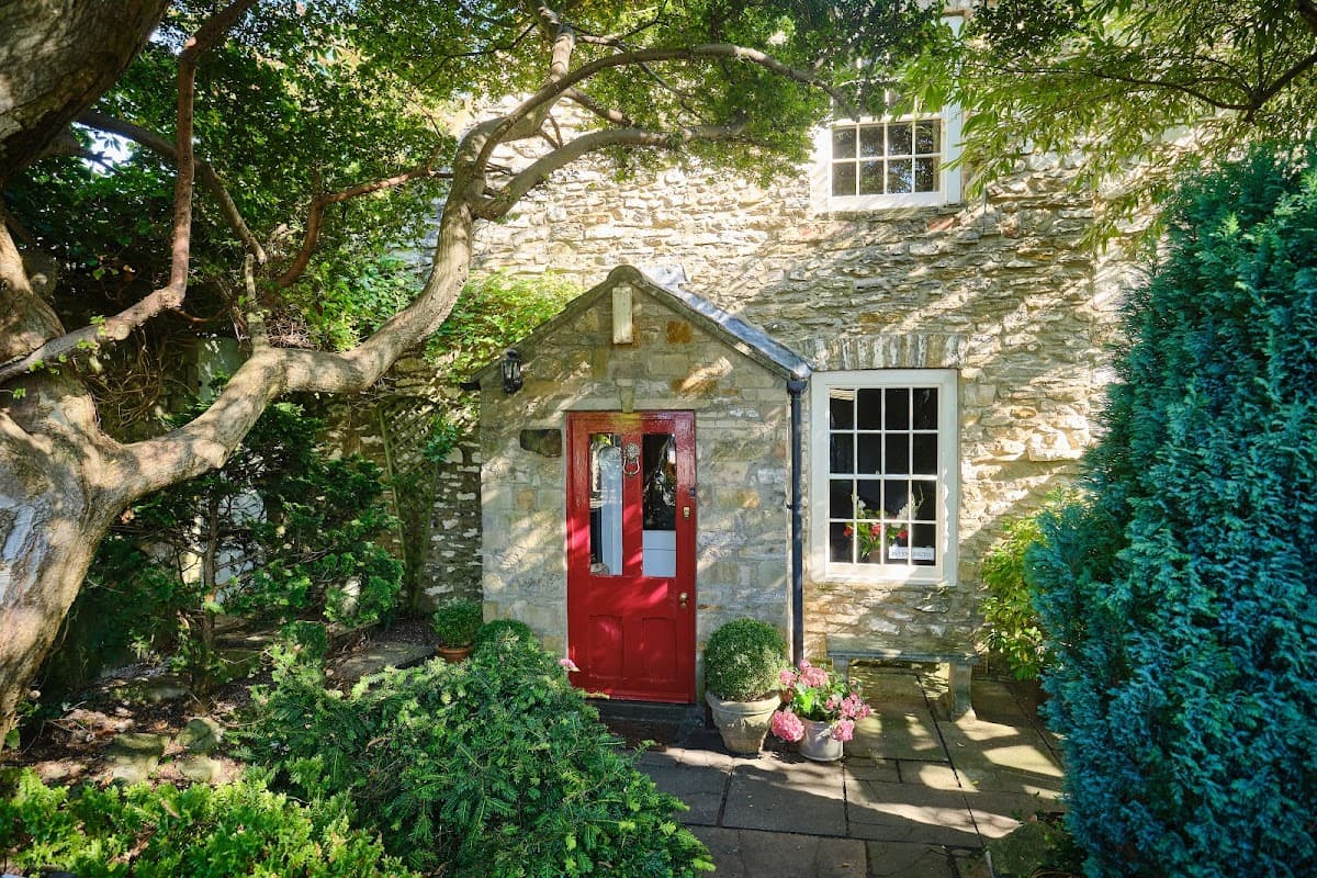 Accommodation at Nuns Cottage Bed & Breakfast in richmond