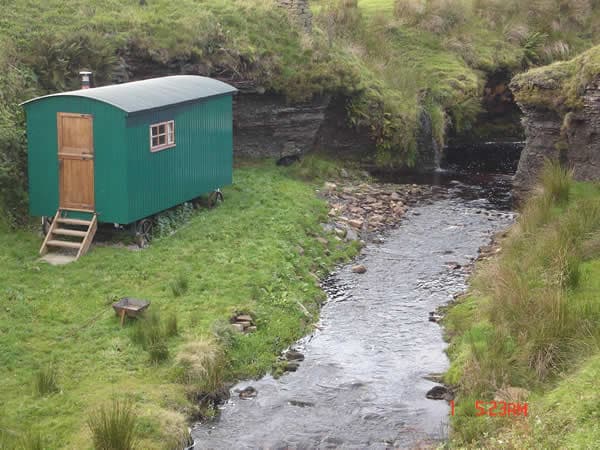 Accommodation at Shepherd's Hut in west stonesdale