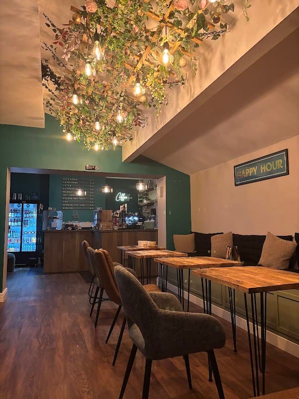 Cafe Snoop's Coffee and Wine Bar in shipley