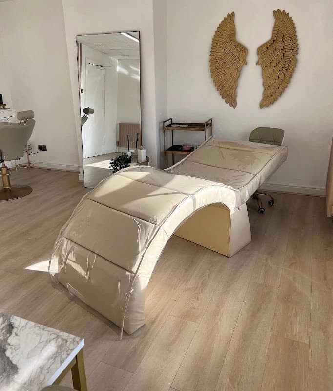 The Deluxe Studio - Beauty Salons in tadcaster