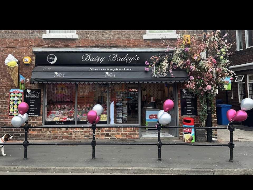 Daisy Baileyβs Ice Cream Parlour - Ice Cream Shops in whitby