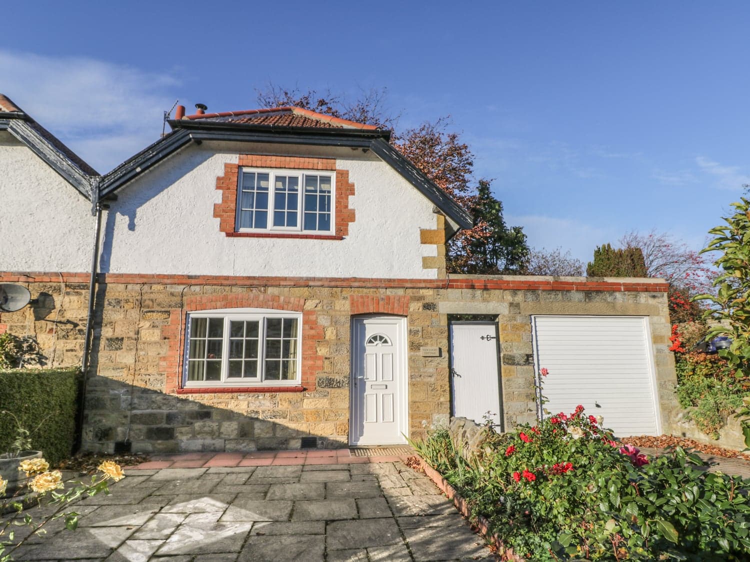 Accommodation at Yew Court Cottage in scalby