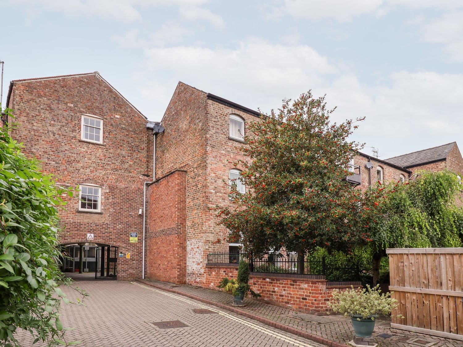 Accommodation at 6 Granary Court in york