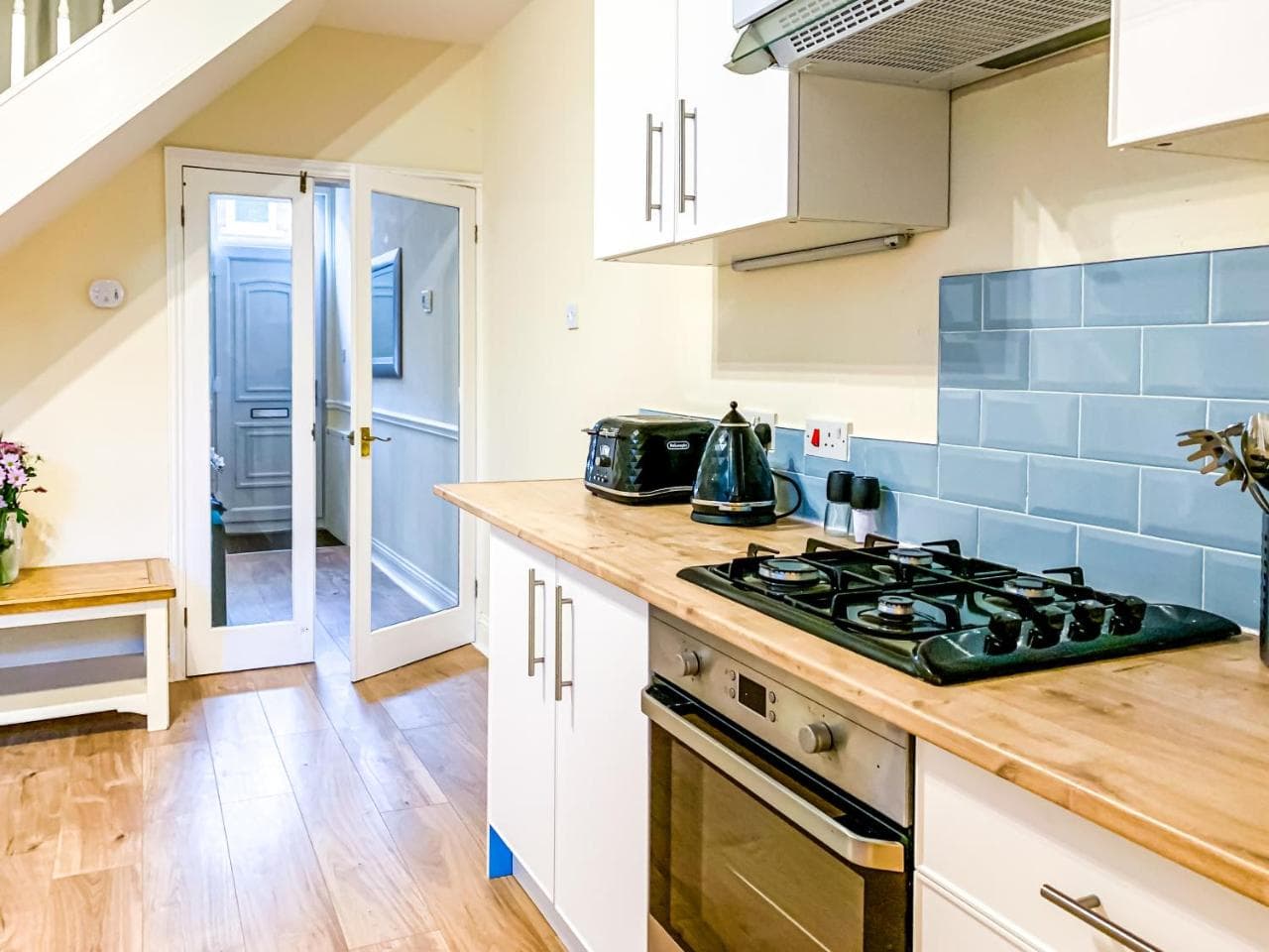 The Victoria - Quaint Victorian Home With Free Parking, York, Yorkshire