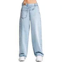 Light blue mid-rise baggy jeans for women with wide legs and front pockets by It's Basic Mega.