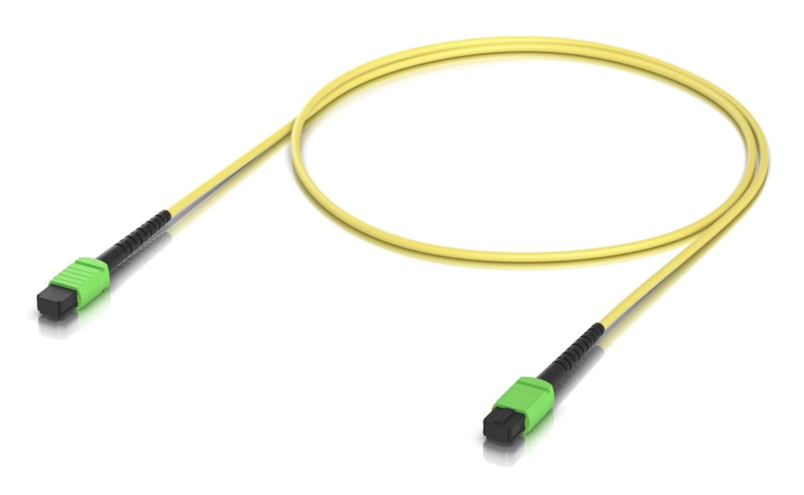 Yellow InfiniBand/fibre optic cable with green connectors at both ends, featuring a flexible design suitable for high-speed data transmission.